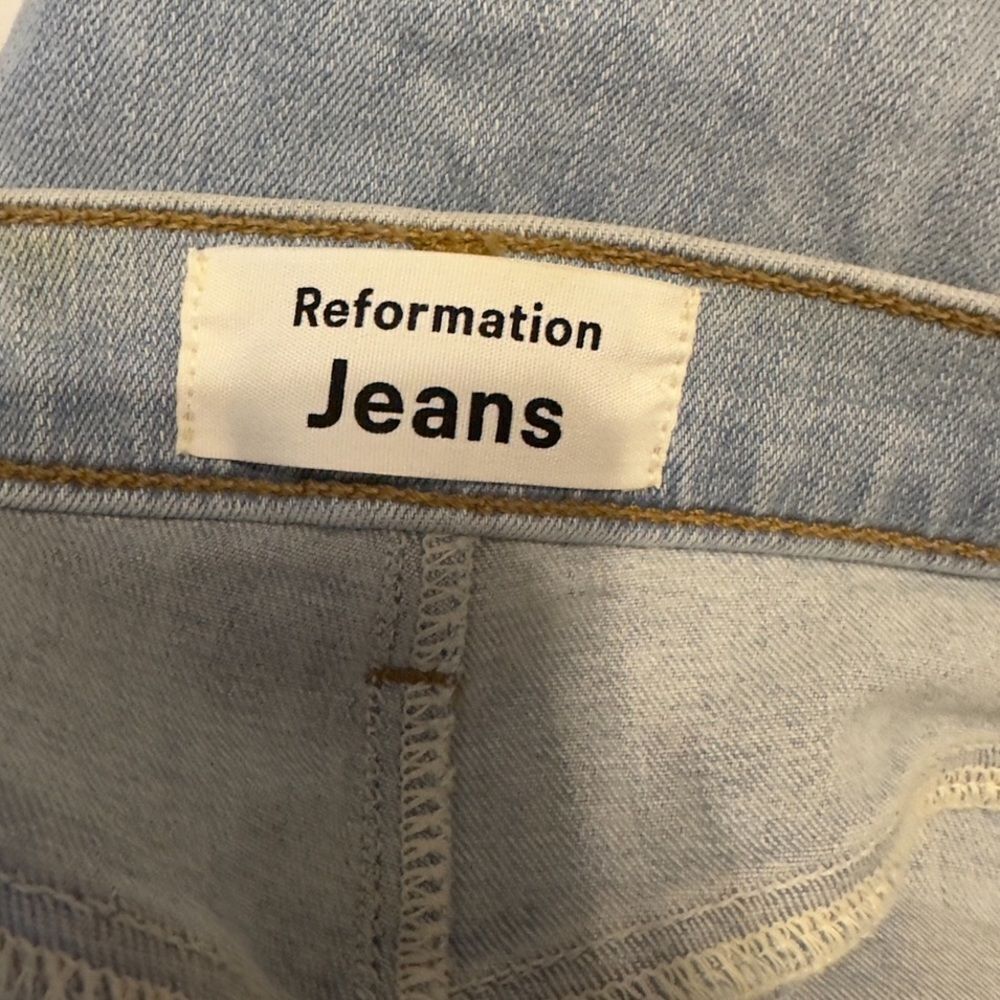 Reformation Claudia High Waist Relaxed Jean Size 26 St. Lucia Light Blue Wash - Picture 9 of 11